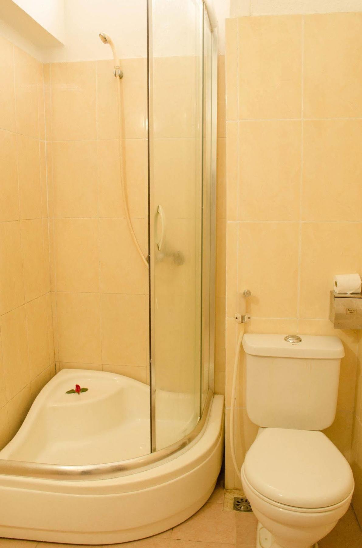 Nhu Phu Hotel Hue Eksteriør bilde